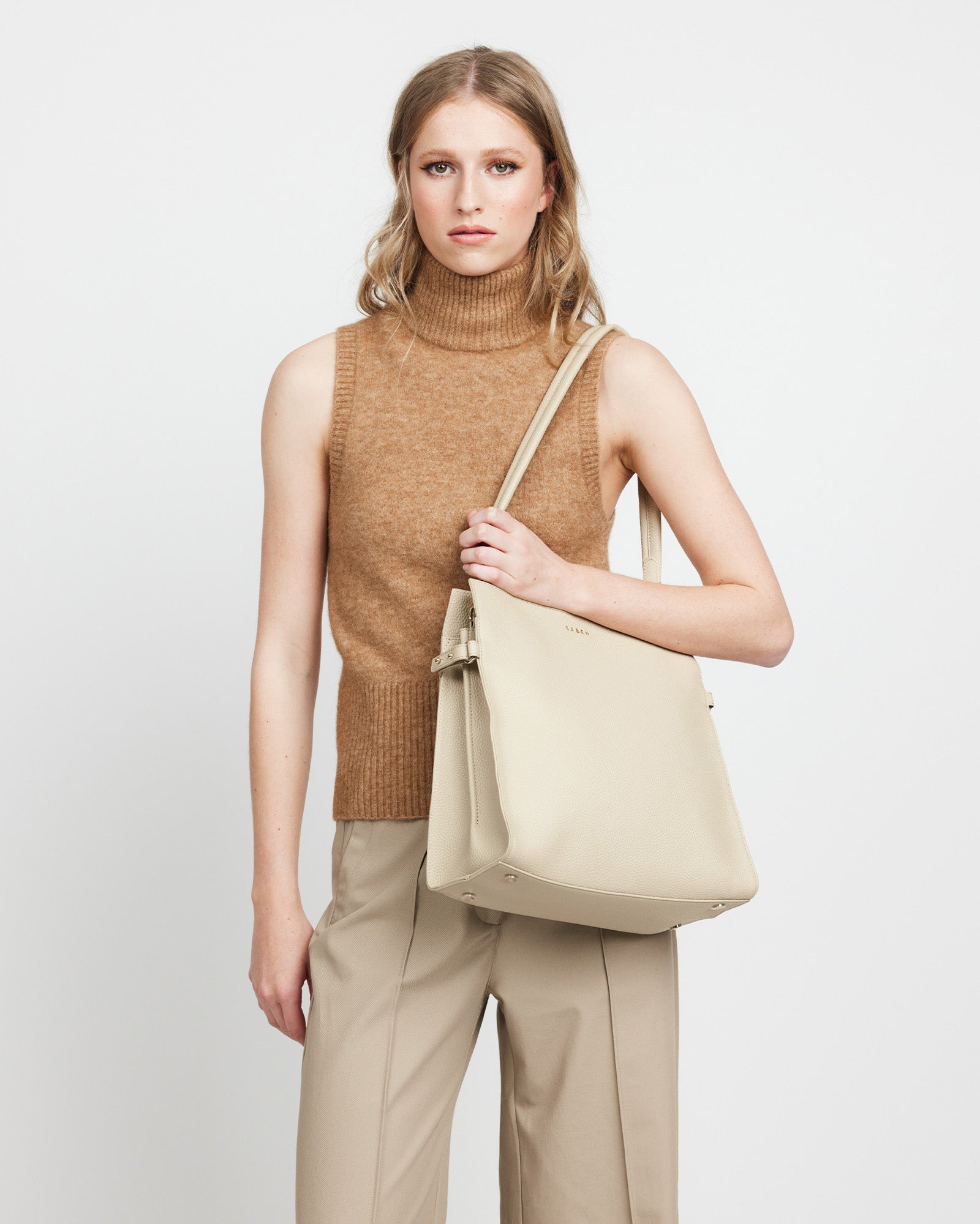 Beatrice Shoulder Bag | Biscotti