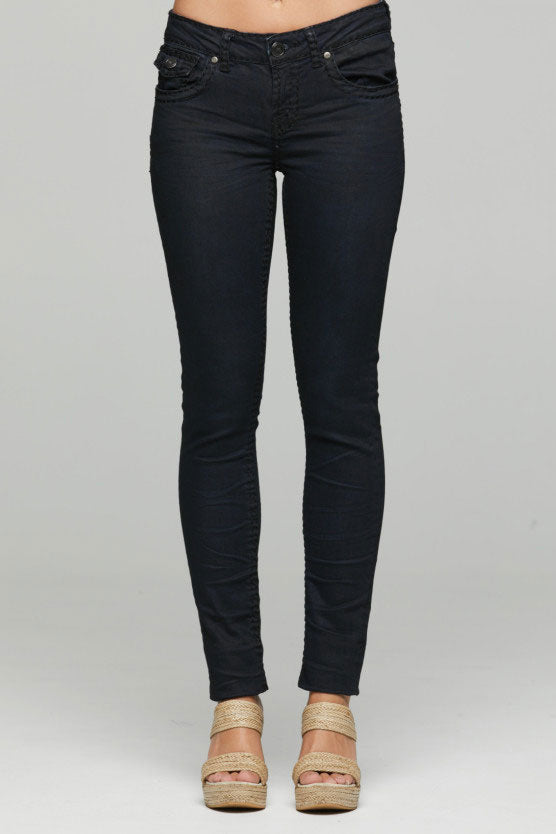 Chelsea Spray Wash Jeans by New London | Shop at Wallace and Gibbs NZ